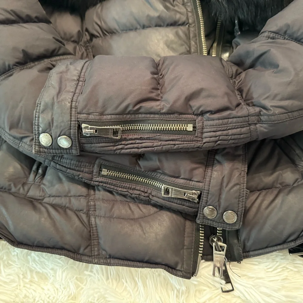 🎉HP🎉Burberry Black Down Puffer Jacket with Removable Fur Collar - Picture 15 of 16